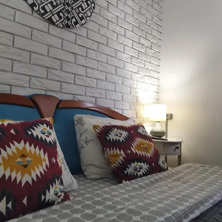 захарова оселя басейн на території є чан - джакузі