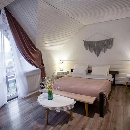 захарова оселя басейн на території є чан - джакузі 3* スラブスク