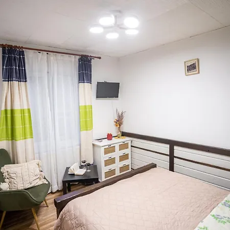 Guest house захарова оселя Slavske