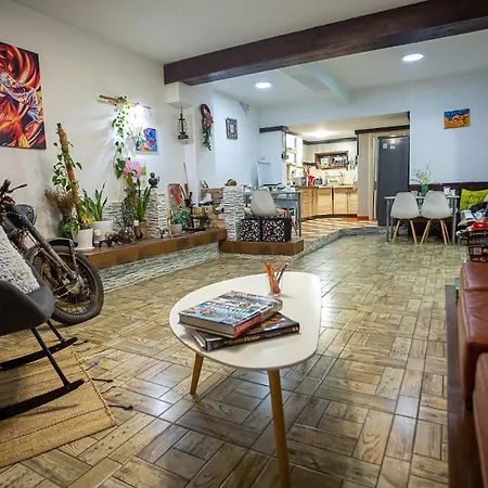 Guest house захарова оселя басейн на території є чан - джакузі