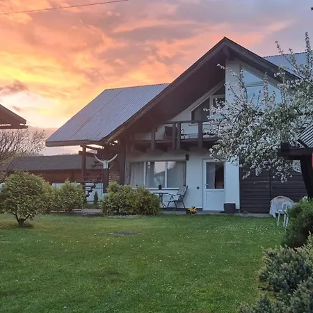 захарова оселя басейн на території є чан - джакузі Guest house 3*
