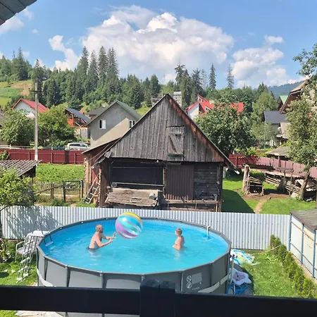 Guest house захарова оселя басейн на території є чан - джакузі