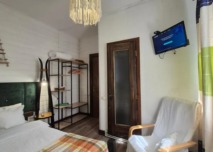 захарова оселя басейн на території є чан - джакузі Casa de hóspedes 3*
