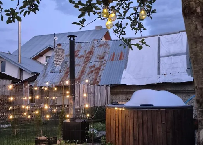 Casa de hóspedes захарова оселя басейн на території є чан - джакузі 3*
