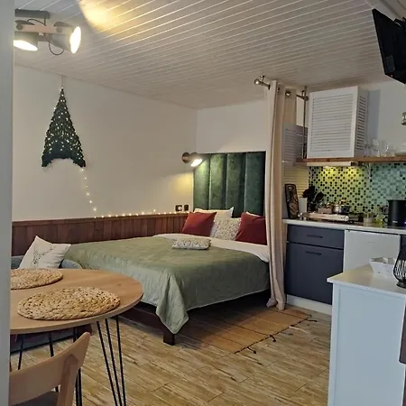 захарова оселя басейн на території є чан - джакузі 3* Slavske