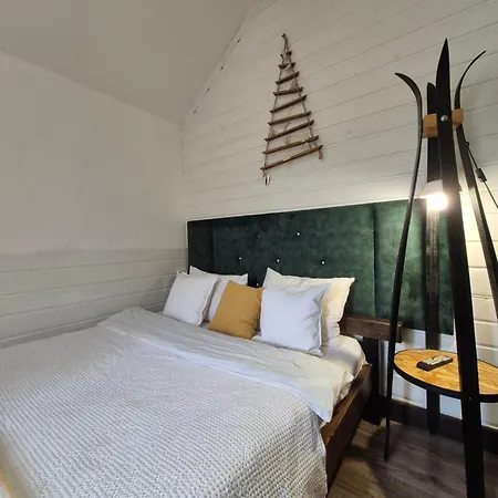 захарова оселя басейн на території є чан - джакузі 3* Slavske