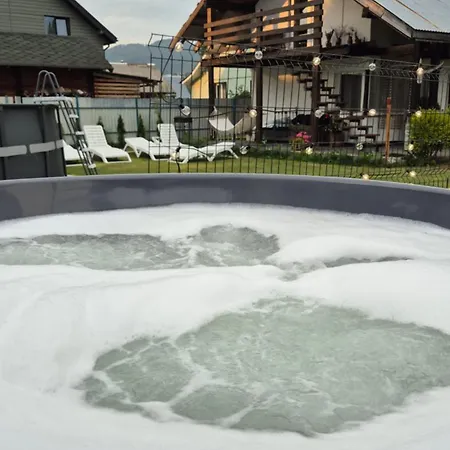 Pensionat захарова оселя басейн на території є чан - джакузі 3*