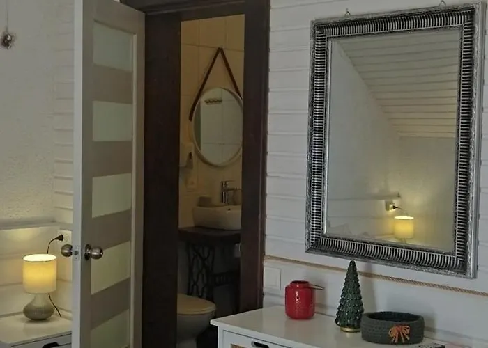 захарова оселя басейн на території є чан - джакузі Slavske